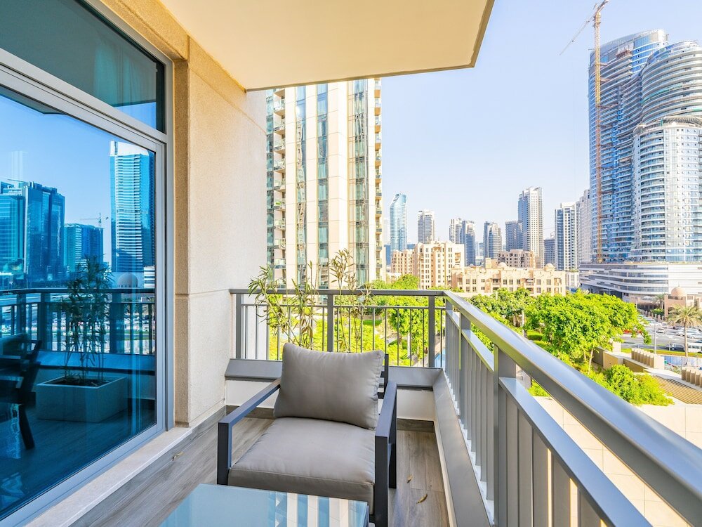 Дубай: Modern DT Escape1BR with Upscale Comfort