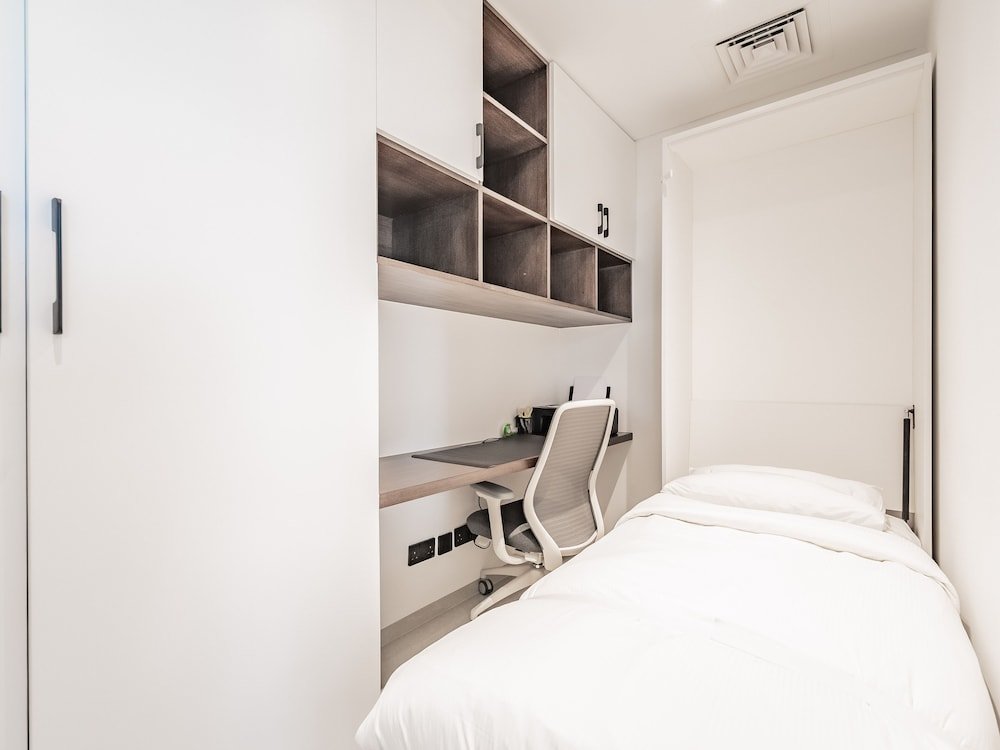 Дубай: Modern DT Escape1BR with Upscale Comfort
