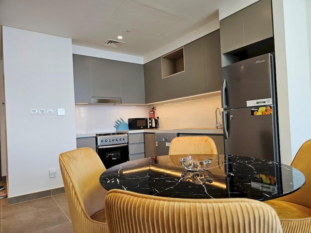 Дубай: Wonderful 2BR Apartment Heavenly Feel