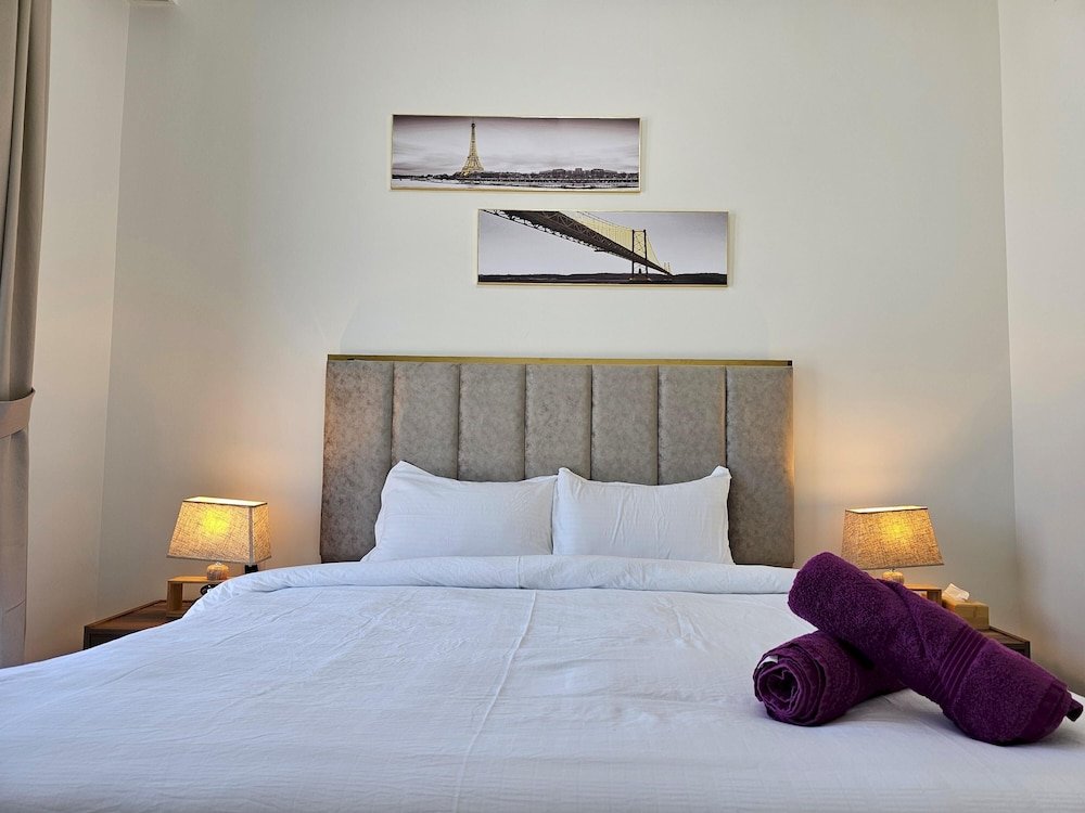 Дубай: Wonderful 2BR Apartment Heavenly Feel