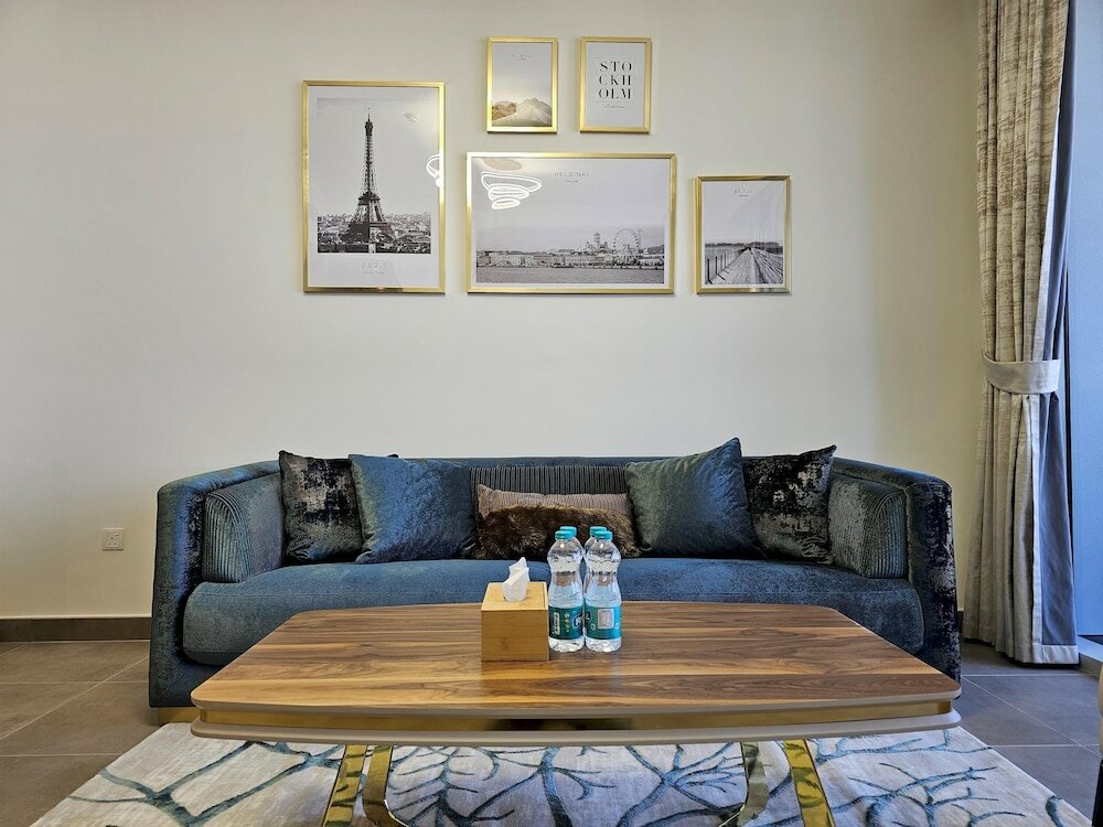 Дубай: Wonderful 2BR Apartment Heavenly Feel