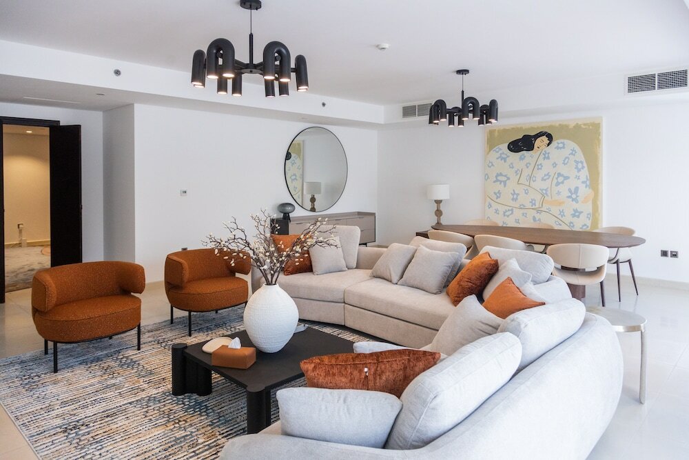 Дубай: Lux 5BR Townhouse in Balqise Residence