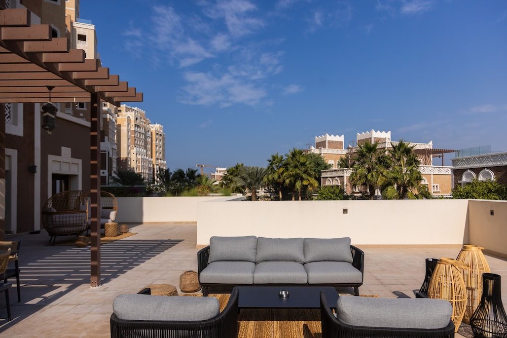 Дубай: Lux 5BR Townhouse in Balqise Residence