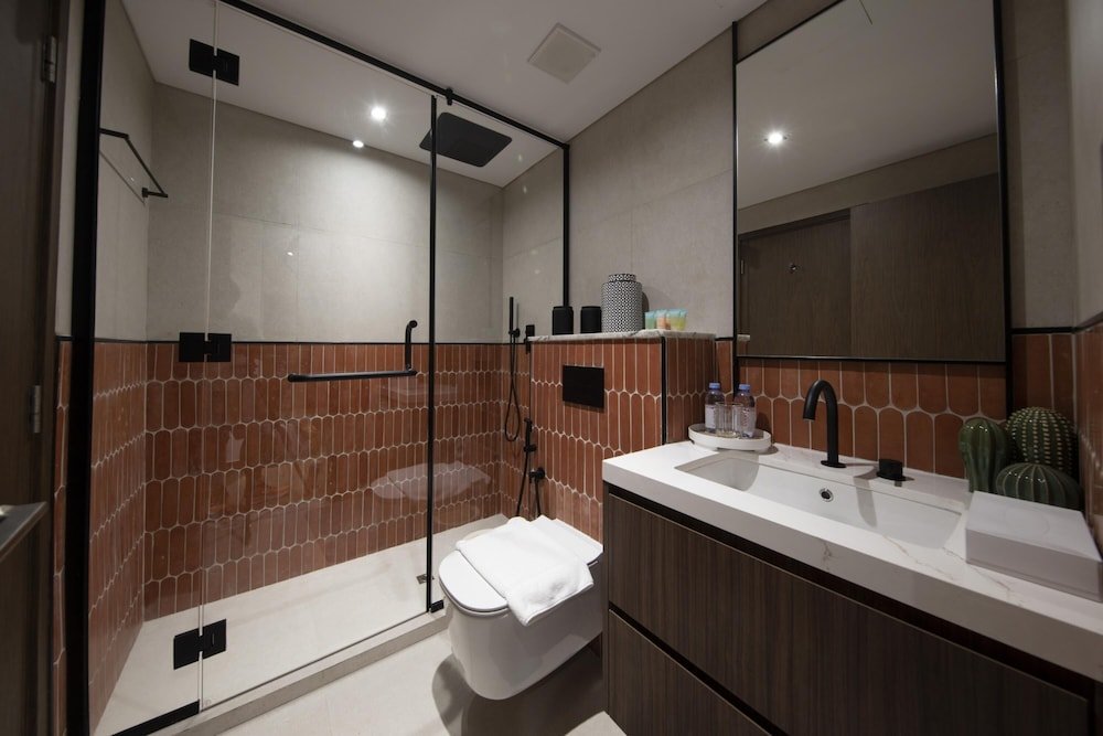 Дубай: Fountain View Signature Residence With Terrace 135 SQM