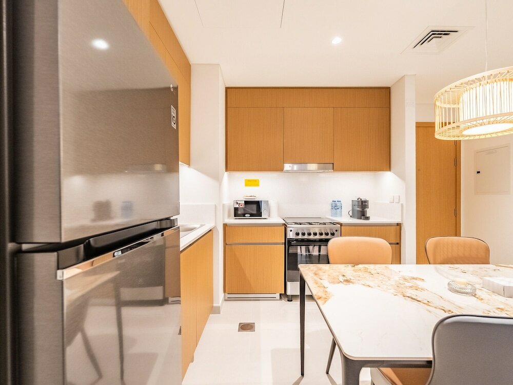 Дубай: Creek Beachfront Heaven 1BR Luxe Harbor