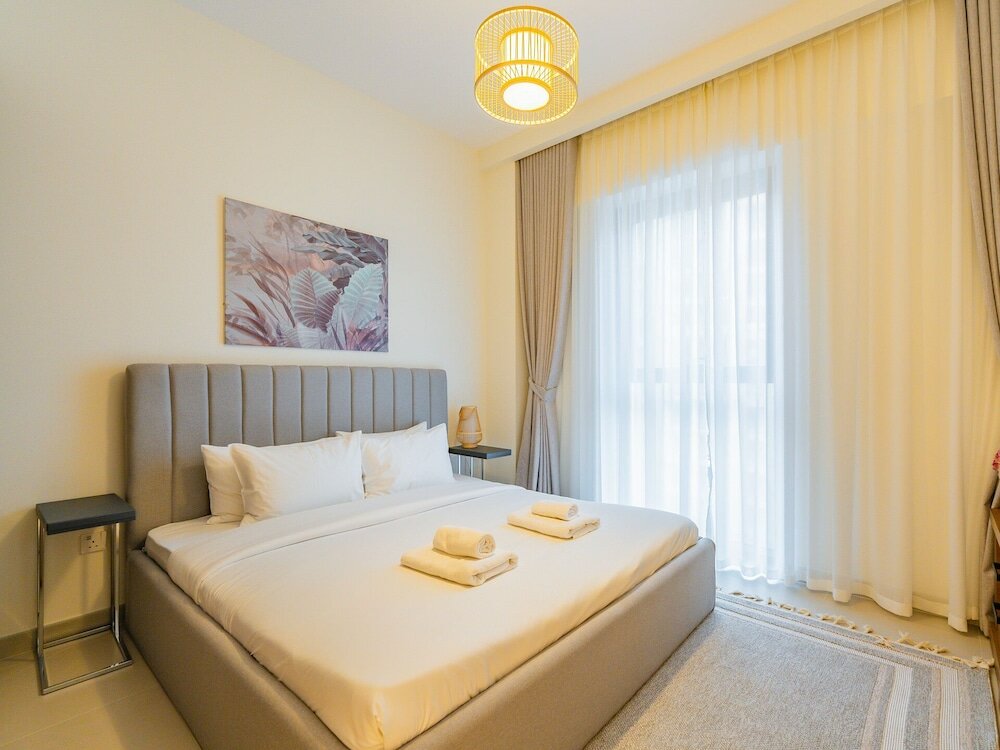 Дубай: Creek Beachfront Heaven 1BR Luxe Harbor