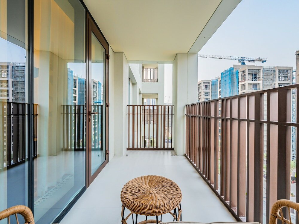 Дубай: Creek Beachfront Heaven 1BR Luxe Harbor