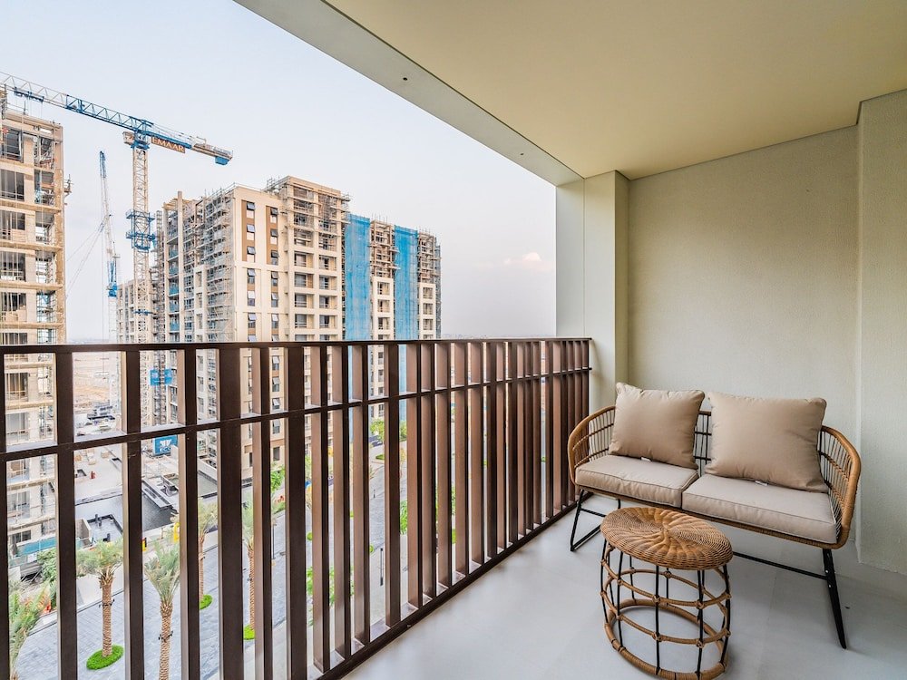 Дубай: Creek Beachfront Heaven 1BR Luxe Harbor