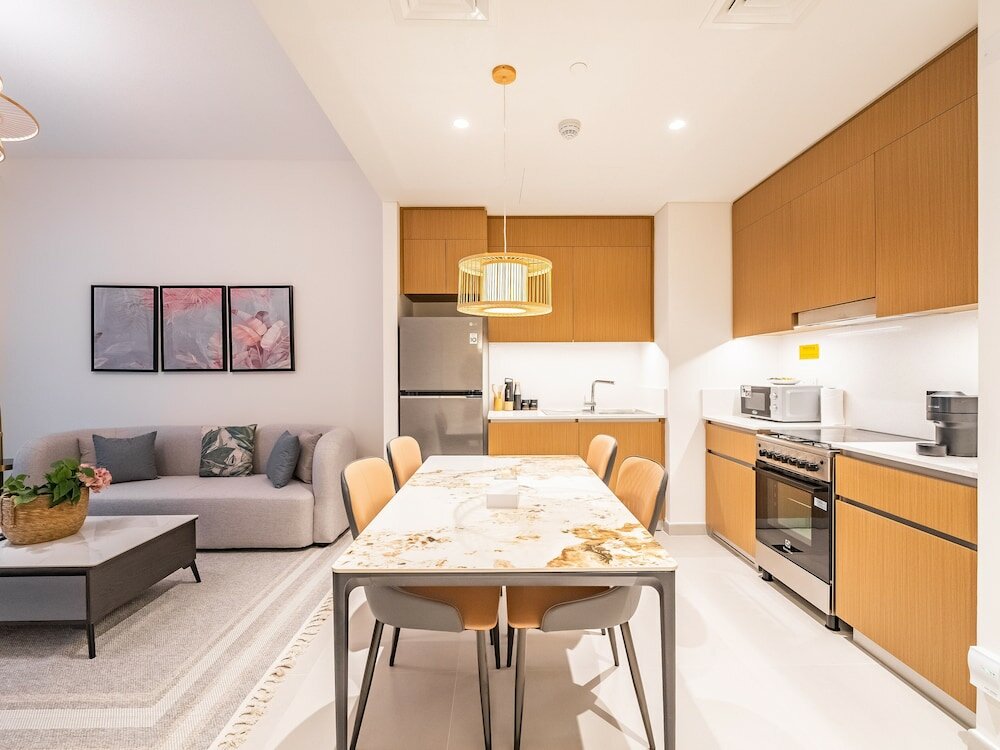 Дубай: Zen Oasis1BR Splendid Creek Side Retreat