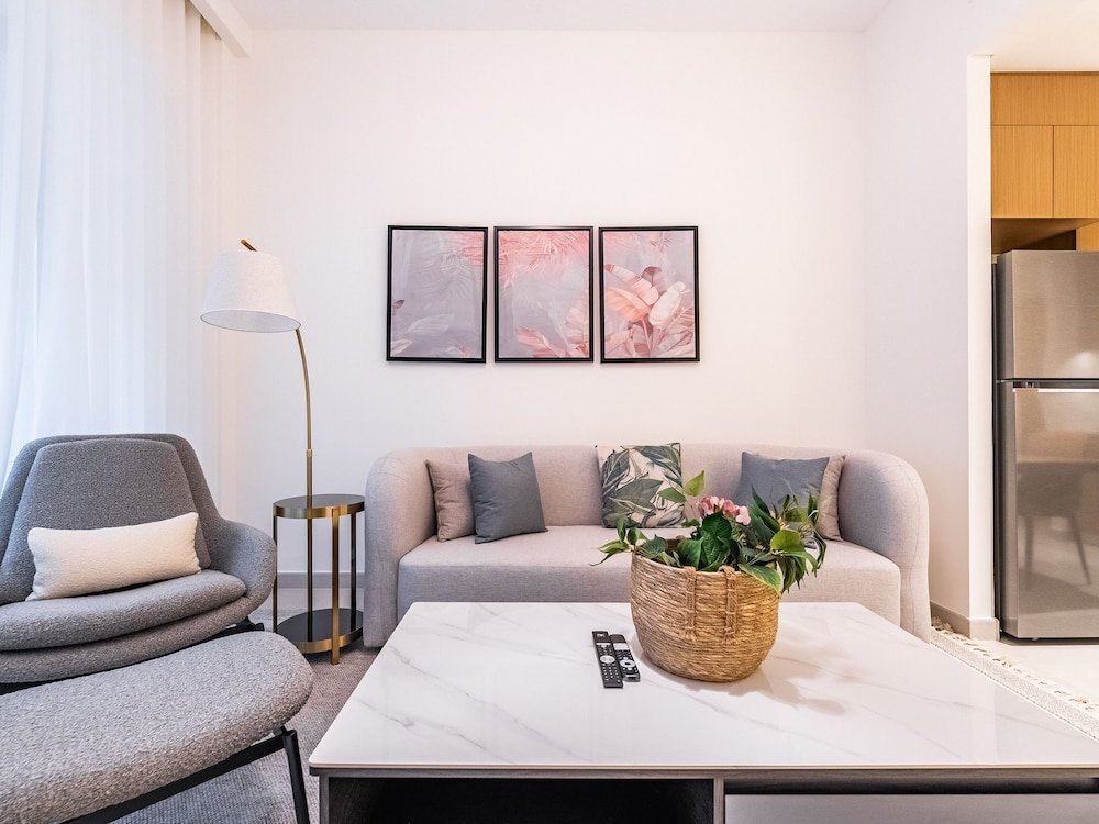 Дубай: Zen Oasis1BR Splendid Creek Side Retreat