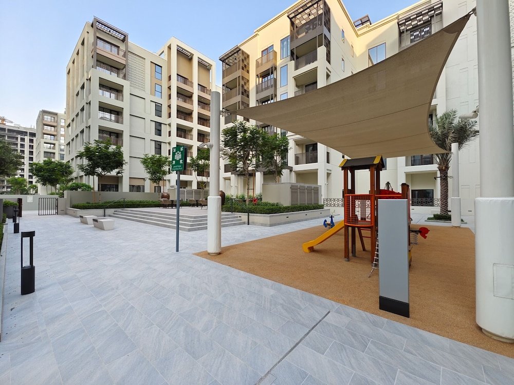 Дубай: Zen Oasis1BR Splendid Creek Side Retreat