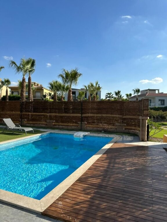 Шейх Заед Сити: Villa with Pool-Allegria-Sheikh Zayed