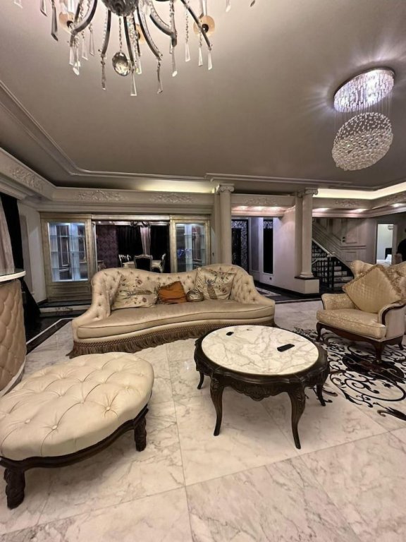 Шейх Заед Сити: villa In Beverly Hills with pool