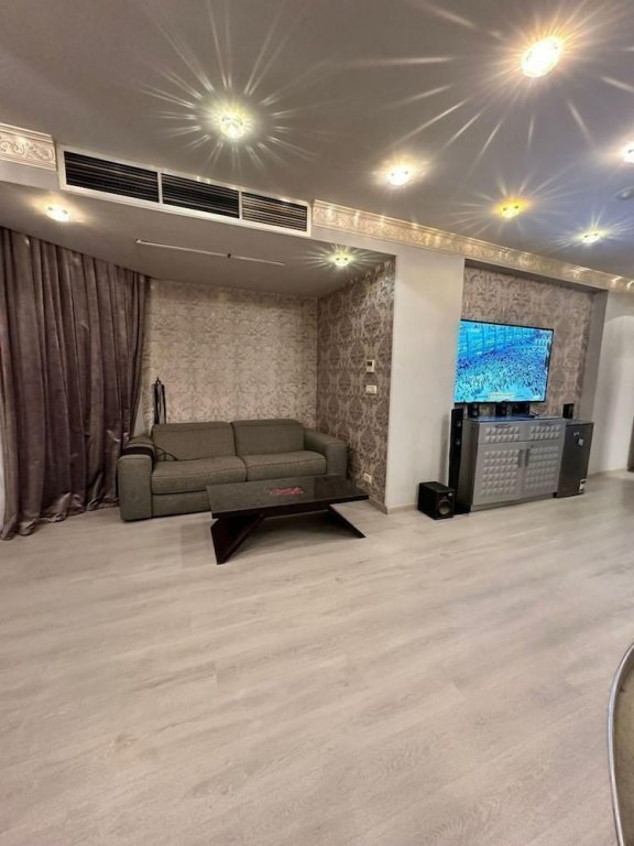 Шейх Заед Сити: villa In Beverly Hills with pool