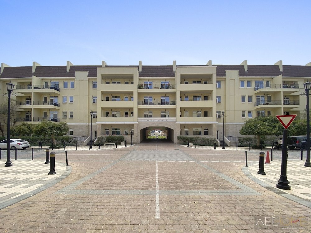 Дубай: WelHome - Stylish Studio with Park Views in Regent House 2