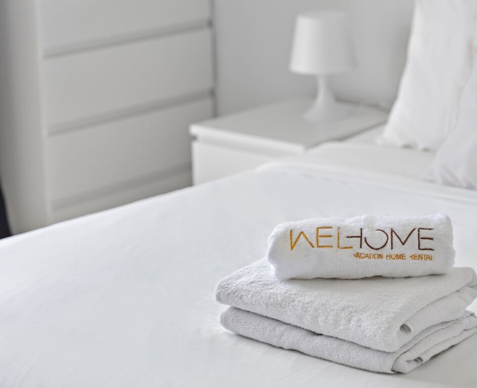 Дубай: WelHome - Stylish Studio with Park Views in Regent House 2