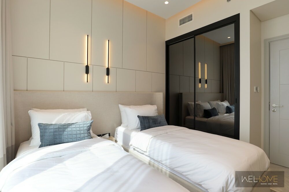 Дубай: WelHome - Luxurious 2BR Apt in Forte T1 Downtown