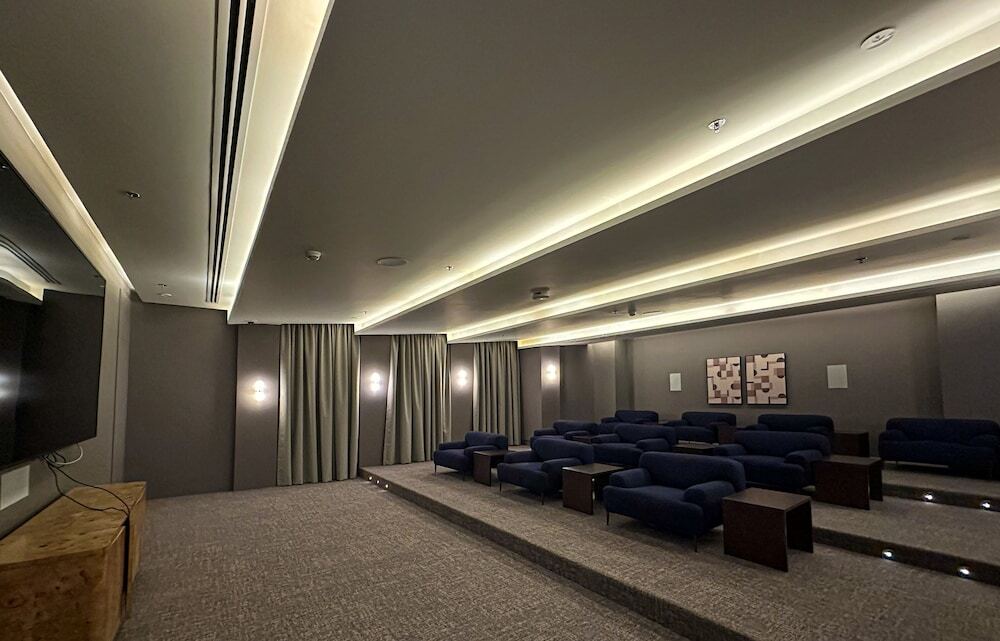 Дубай: WelHome - Luxurious 2BR Apt in Forte T1 Downtown