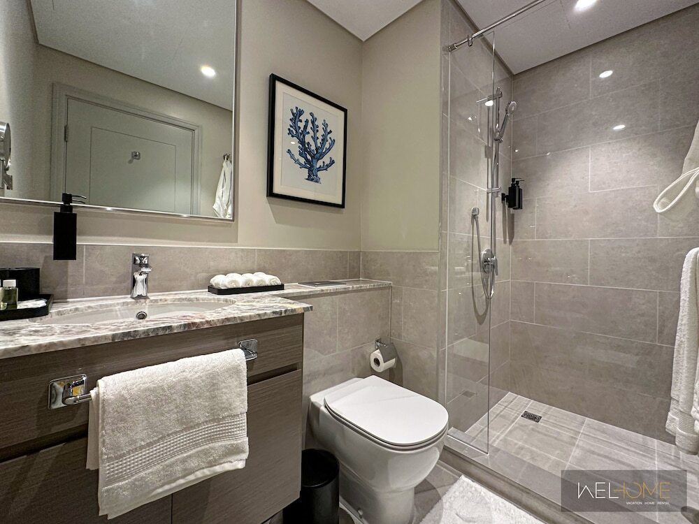 Дубай: WelHome - Luxurious 2BR Apt in Forte T1 Downtown