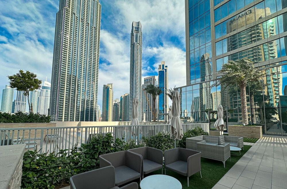 Дубай: WelHome - Luxurious 2BR Apt in Forte T1 Downtown
