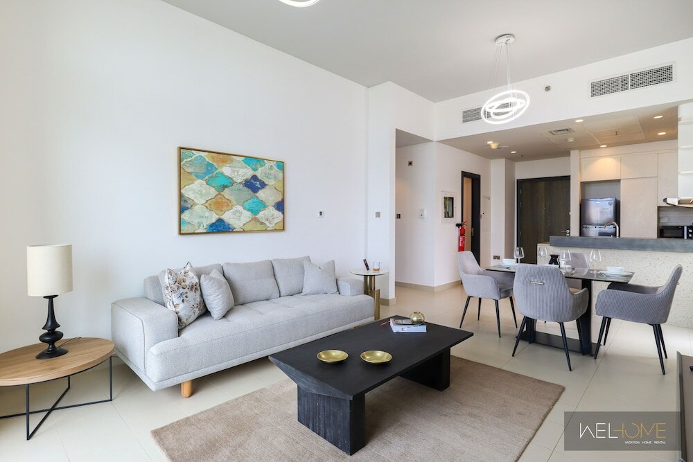 Дубай: WelHome - Prime 1BR Apartment at Oia Residence