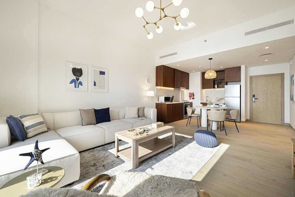 Дубай: 1BR La Rive B2 Port De La Mer Jumeirah 1