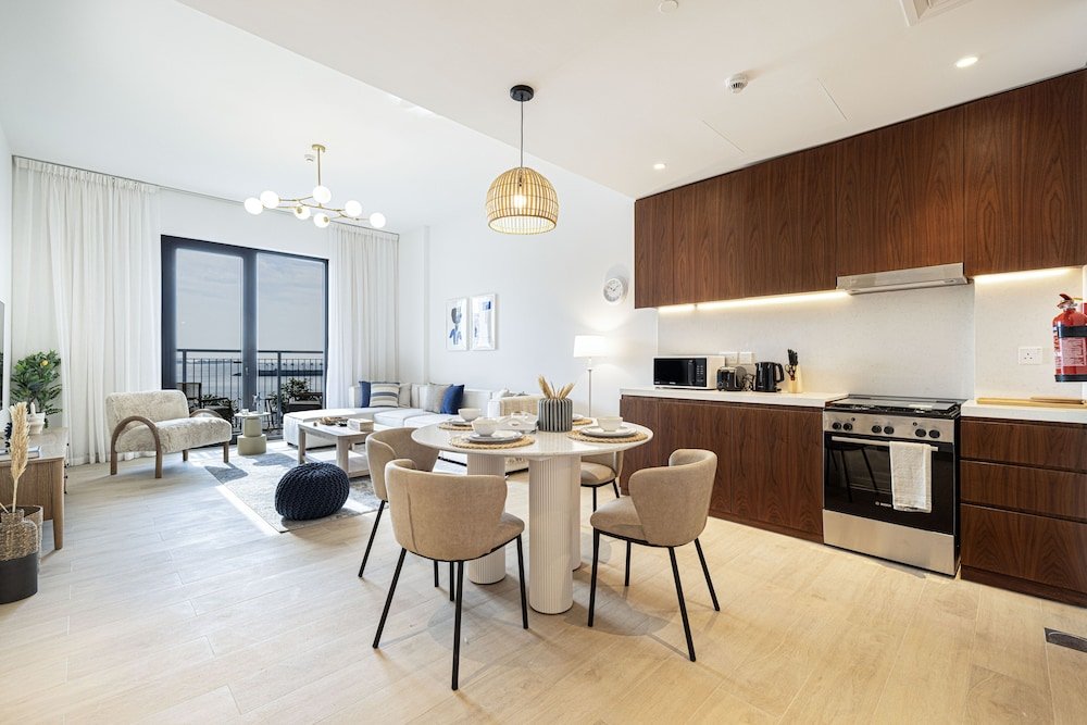 Дубай: 1BR La Rive B2 Port De La Mer Jumeirah 1