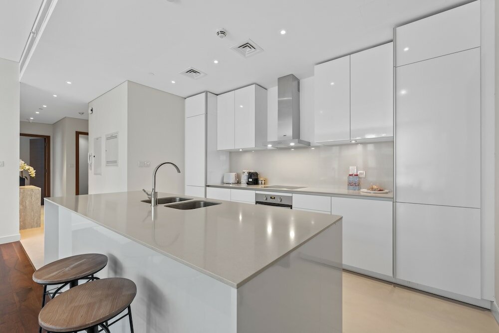Дубай: Spacious 2 BR 3rd Floor City Walk Bldg 9