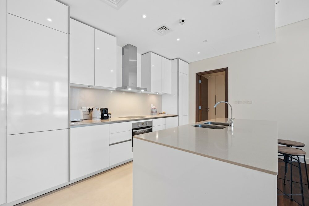 Дубай: Spacious 2 BR 3rd Floor City Walk Bldg 9