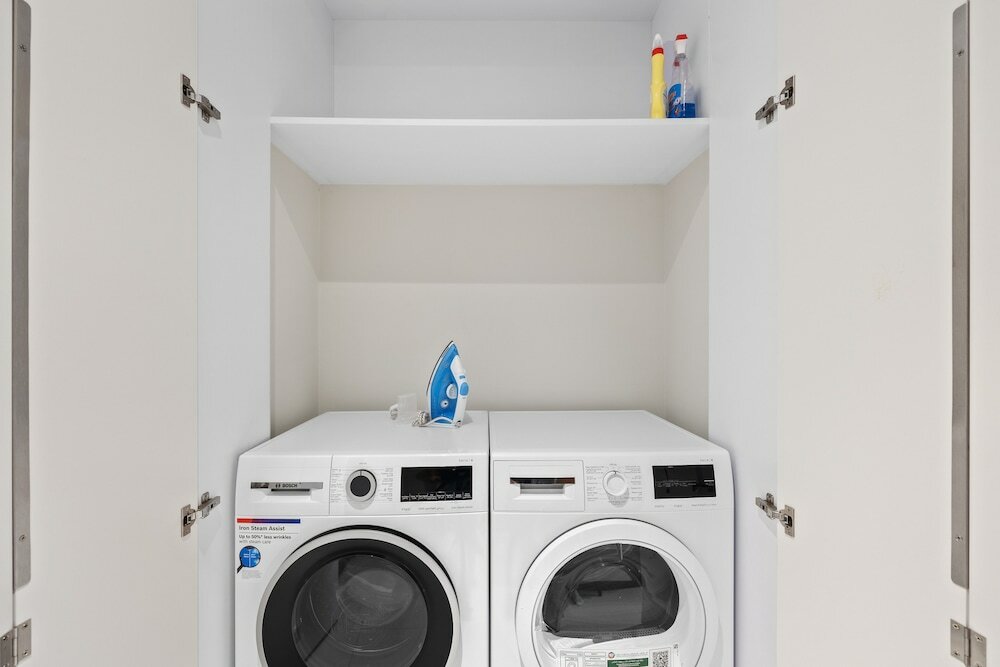 Дубай: Spacious 2 BR 3rd Floor City Walk Bldg 9