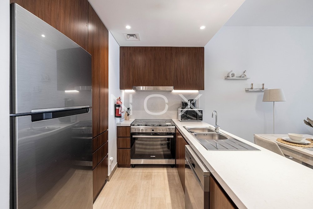 Дубай: 2BR La Rive B2 Port De La Mer Jumeirah 1