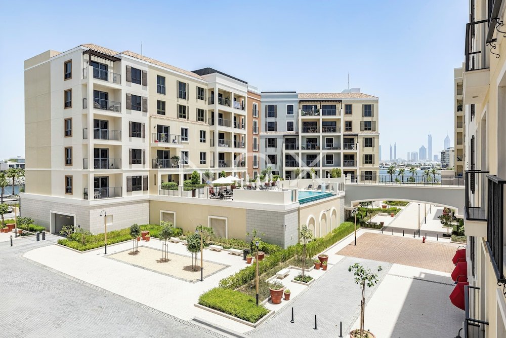 Дубай: 2BR La Rive B2 Port De La Mer Jumeirah 1