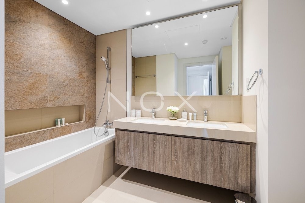 Дубай: 3BR High Floor Downtown Views 2- T1