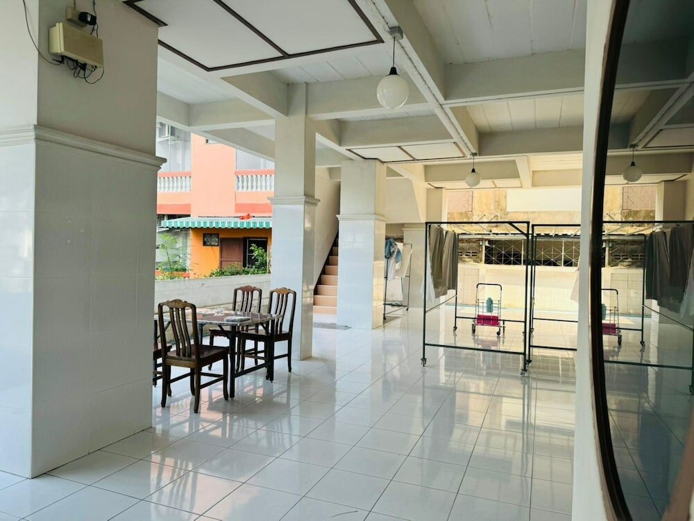 Чонбури: My Home Guesthouse