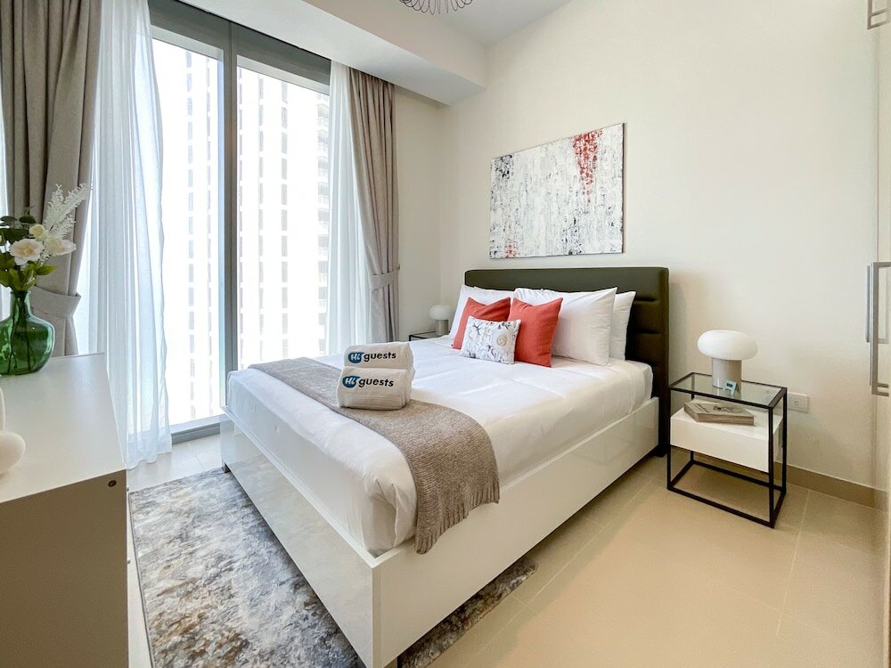 Дубай: HiGuests -  Emaar 5242 Tower