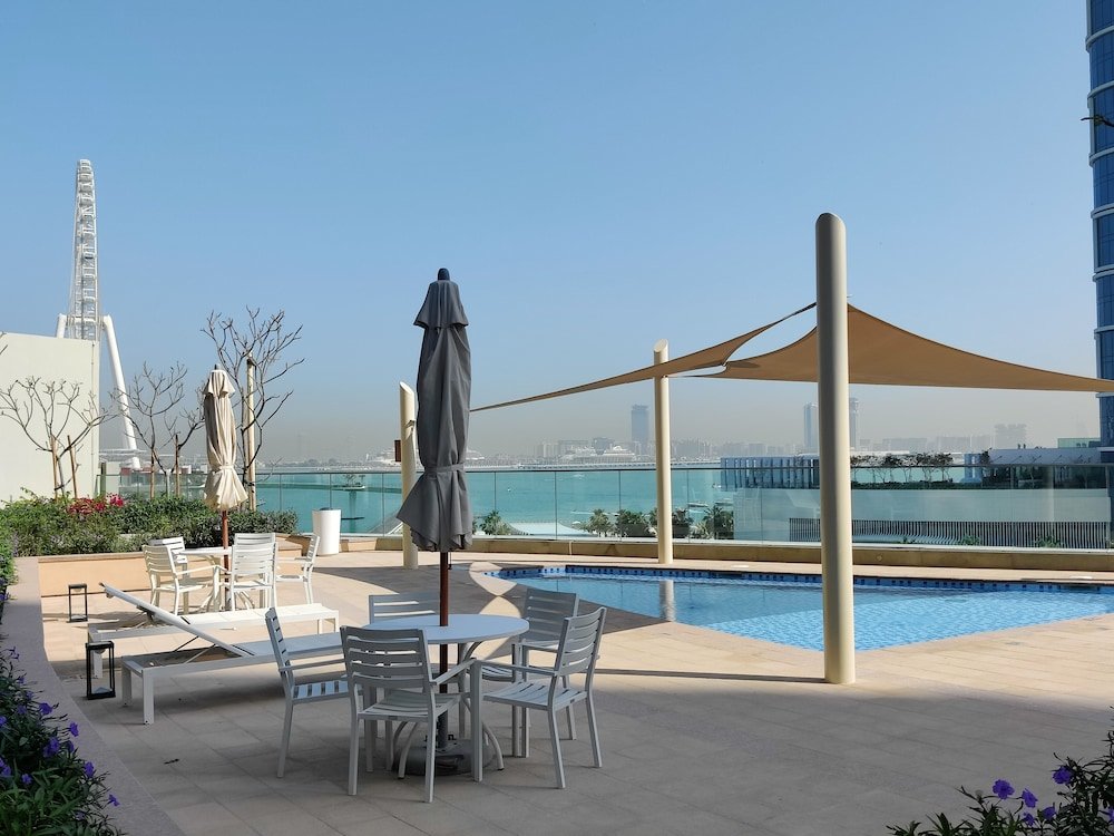 Дубай: HiGuests -  Emaar 5242 Tower