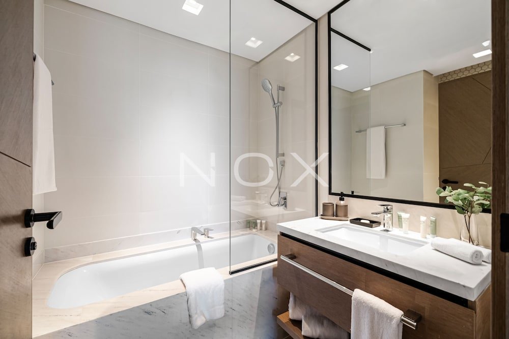 Дубай: Luxury 2BR Palace Residence