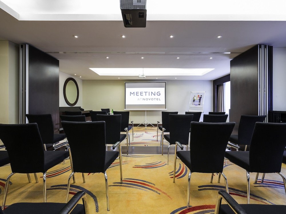Дубай: Novotel Deira Creekside Dubai