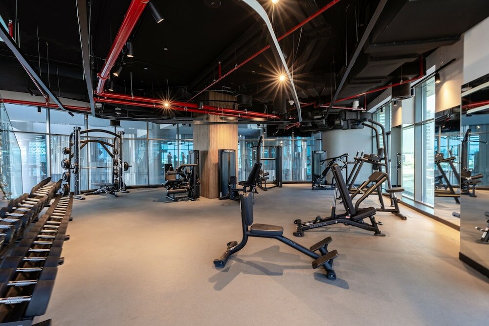 Дубай: Waves - City Serenity: Luxe Living at 15 Northside Tower 2