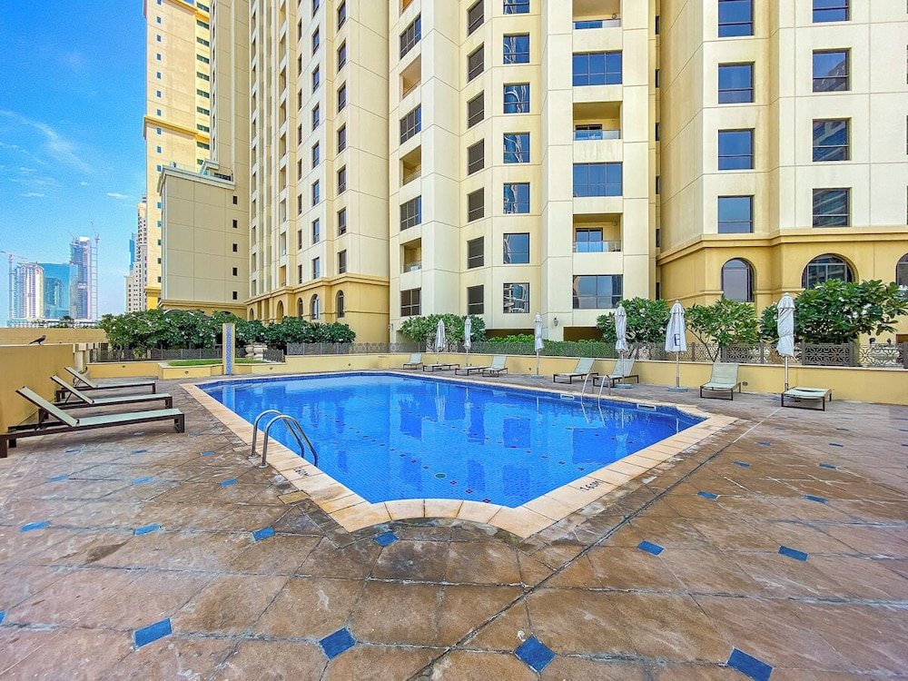 Дубай: Stonetree - Spacious 2 BR - Near Beach