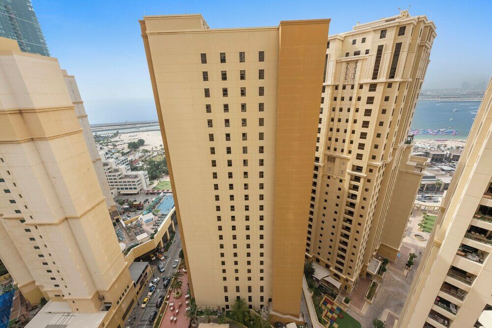 Дубай: Stonetree - Spacious 2 BR - Near Beach