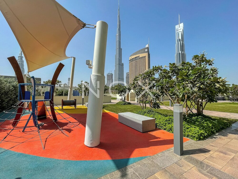 Дубай: Vibrant 1BR Haven Downtown Views 2 T1