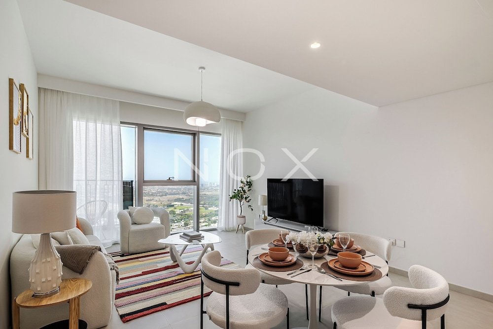 Дубай: Vibrant 1BR Haven Downtown Views 2 T1