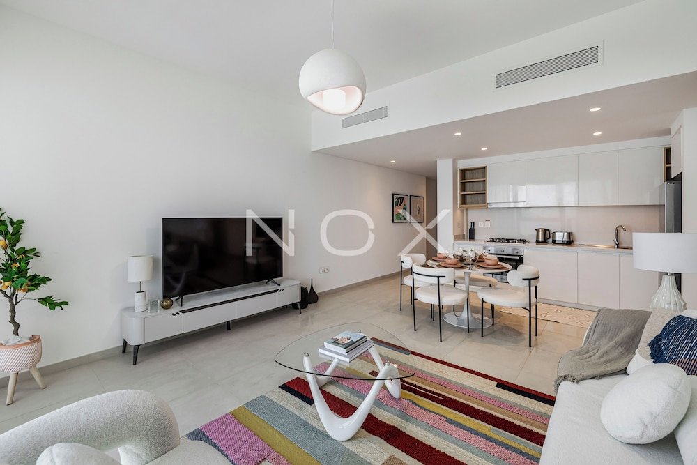 Дубай: Vibrant 1BR Haven Downtown Views 2 T1