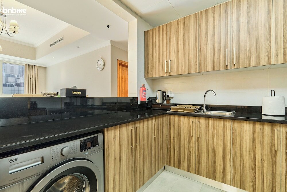 Дубай: bnbmehomes-near Dubai Mall & Burj K-1306