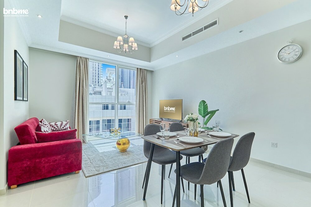 Дубай: bnbmehomes-near Dubai Mall & Burj K-1306