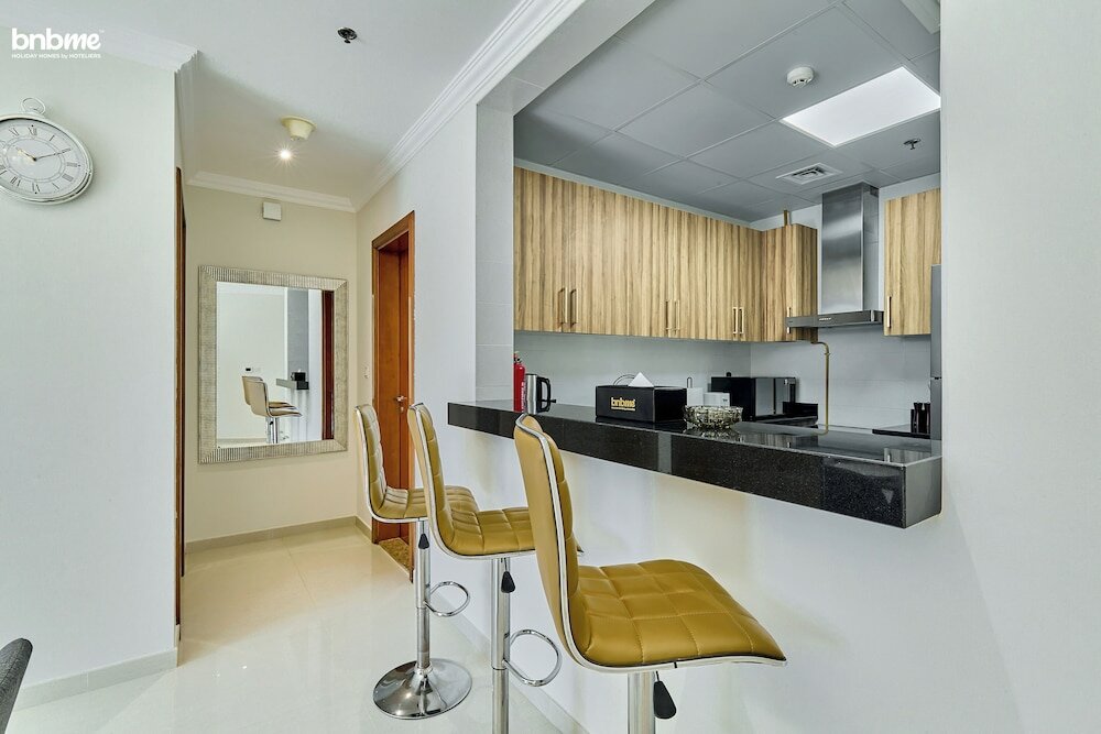 Дубай: bnbmehomes-near Dubai Mall & Burj K-1306