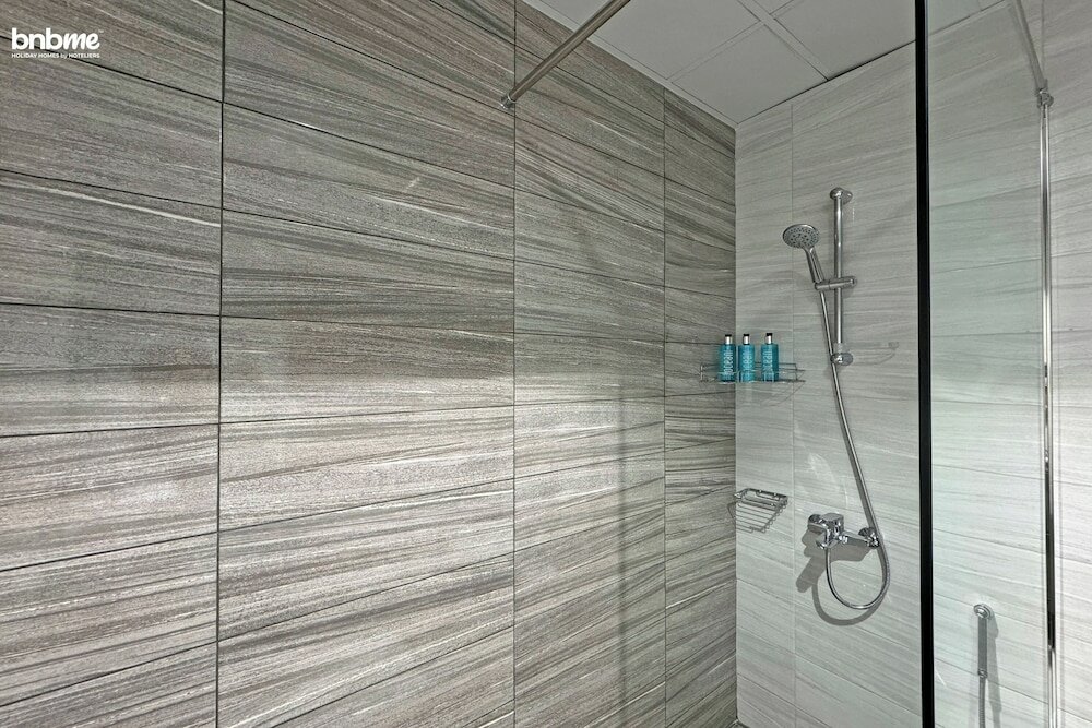 Дубай: bnbmehomes-near Dubai Mall & Burj K-1306