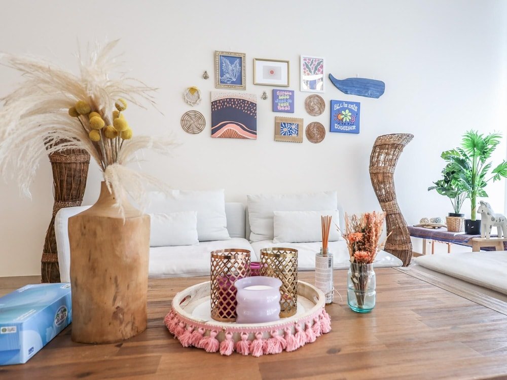 Дубай: Elite LUX Holiday Homes - Vibrant Exquisite Resort Style 1BD in Arjan Dubai