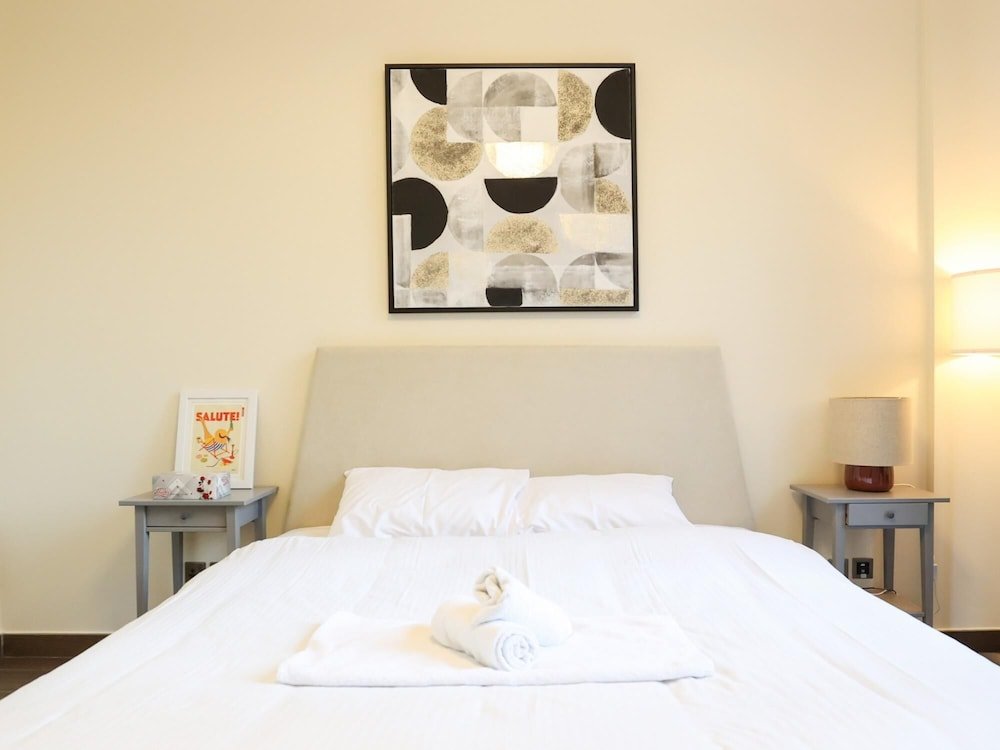Дубай: Elite LUX Holiday Homes - Enchanting 1BR Apt Games Pool Gym Access in Arjan Dubai